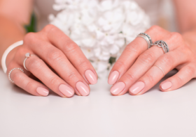 Ślubny manicure – dlaczego jest tak ważny?