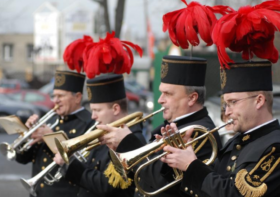 Orkiestra górnicza na ślubie? Inspiracja dla wyjątkowej ceremonii